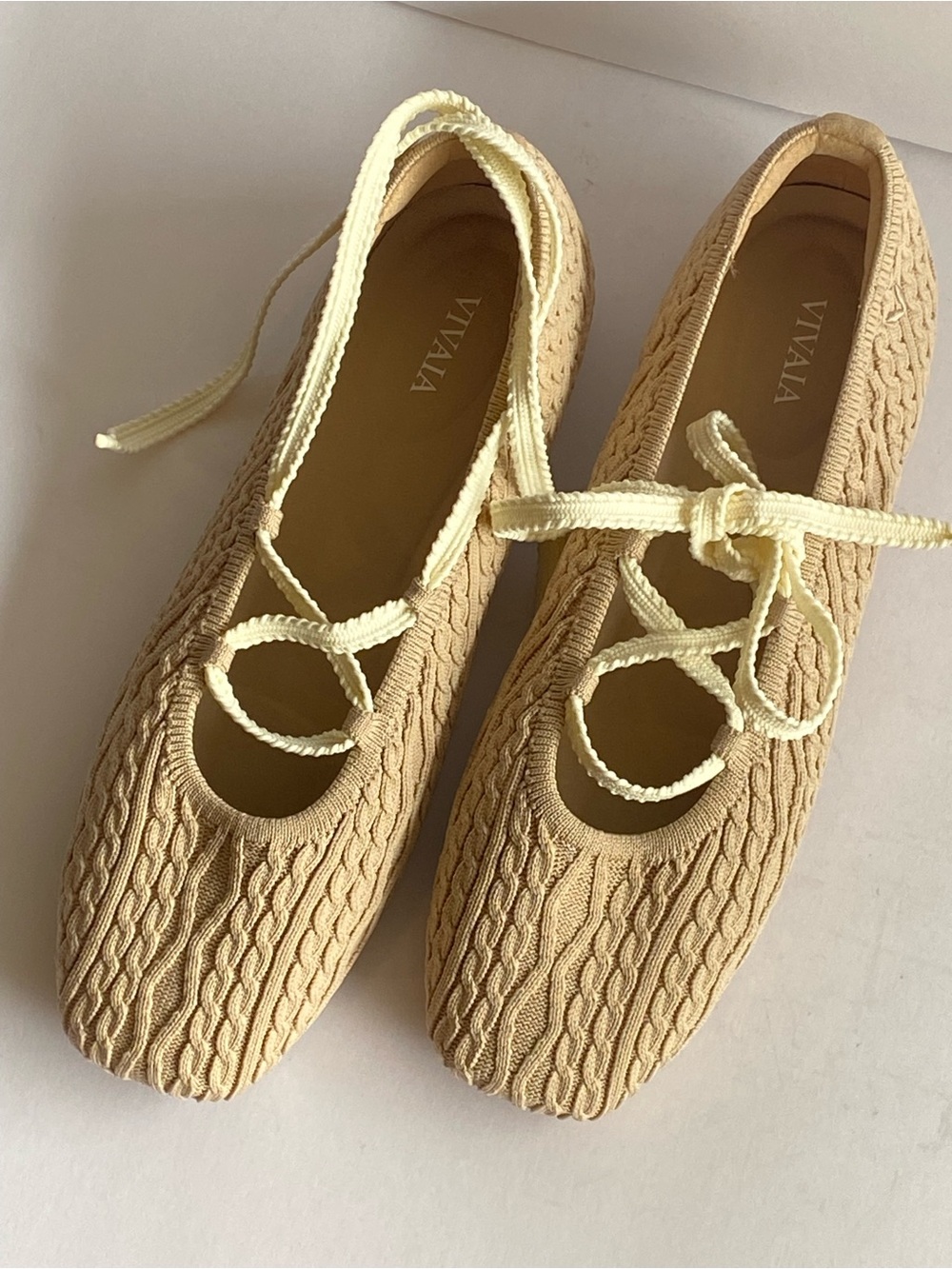 NWOB VIVAIA Cable Knit Lace-Up Ballet Flat Beige EU 39 US 8.5 Square Toe Comfort - Picture 4 of 13
